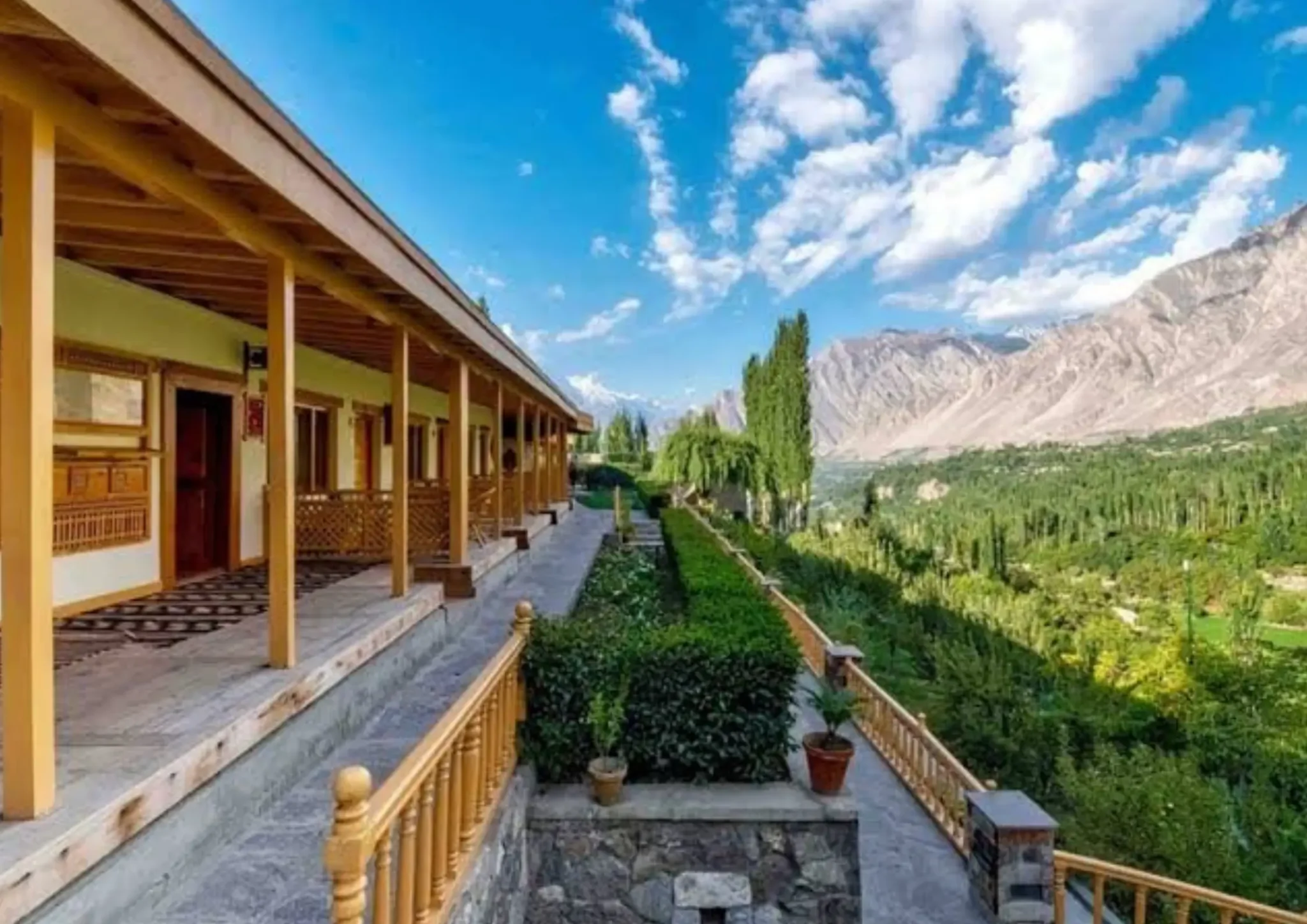 Serena-Hunza-2
