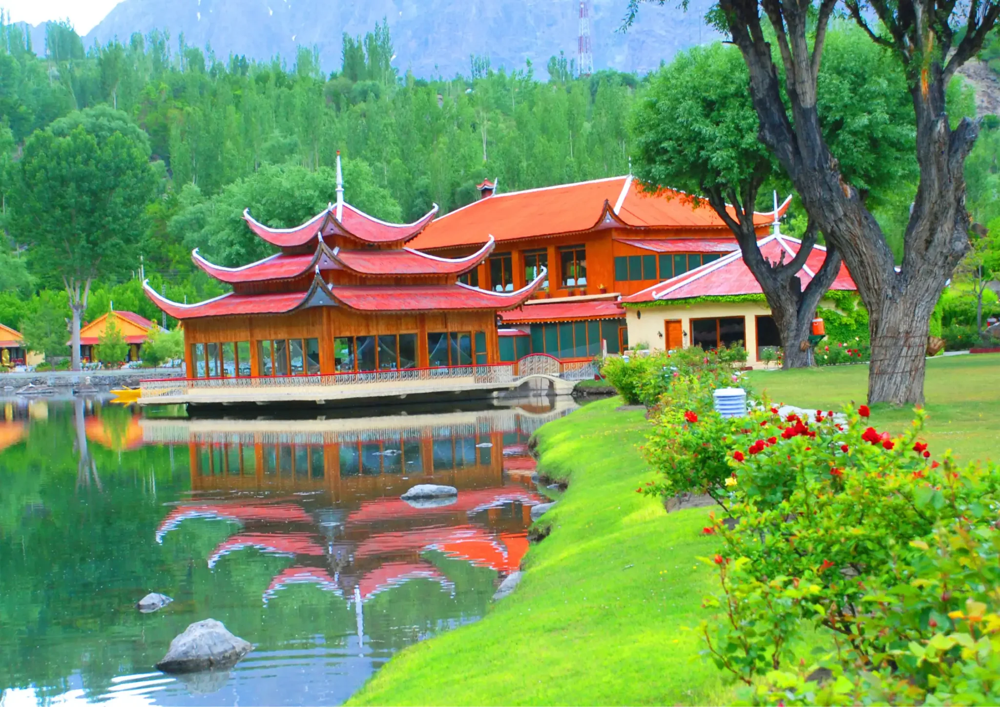 Top 7 Breathtaking Northern Areas to Visit in Pakistan This Year (2025)